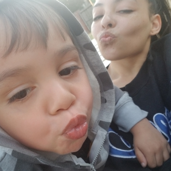 Meet your Posher, Monroe - Picture 3 of 4